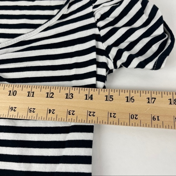 H&M Dress Womens Medium Blue White Striped Round Neck Scrunched Sleeve - Picture 4 of 8